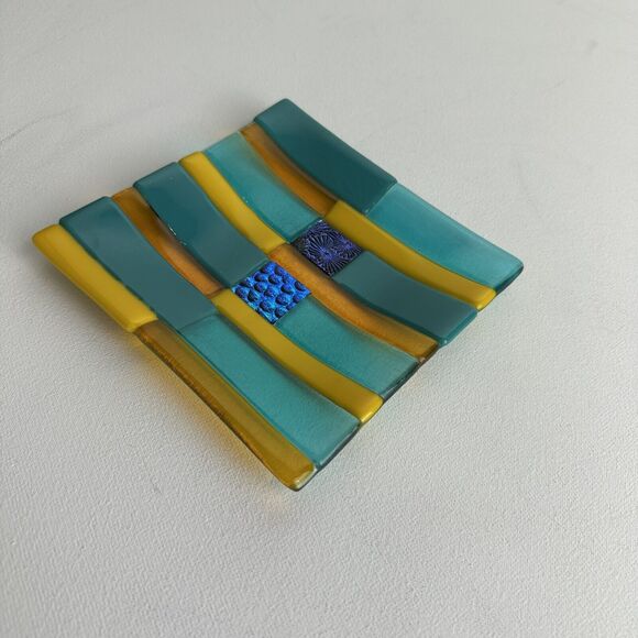 Colorful abstract Pattern Fused Art Glass Trinket Dish Tray 6” square - Picture 2 of 8